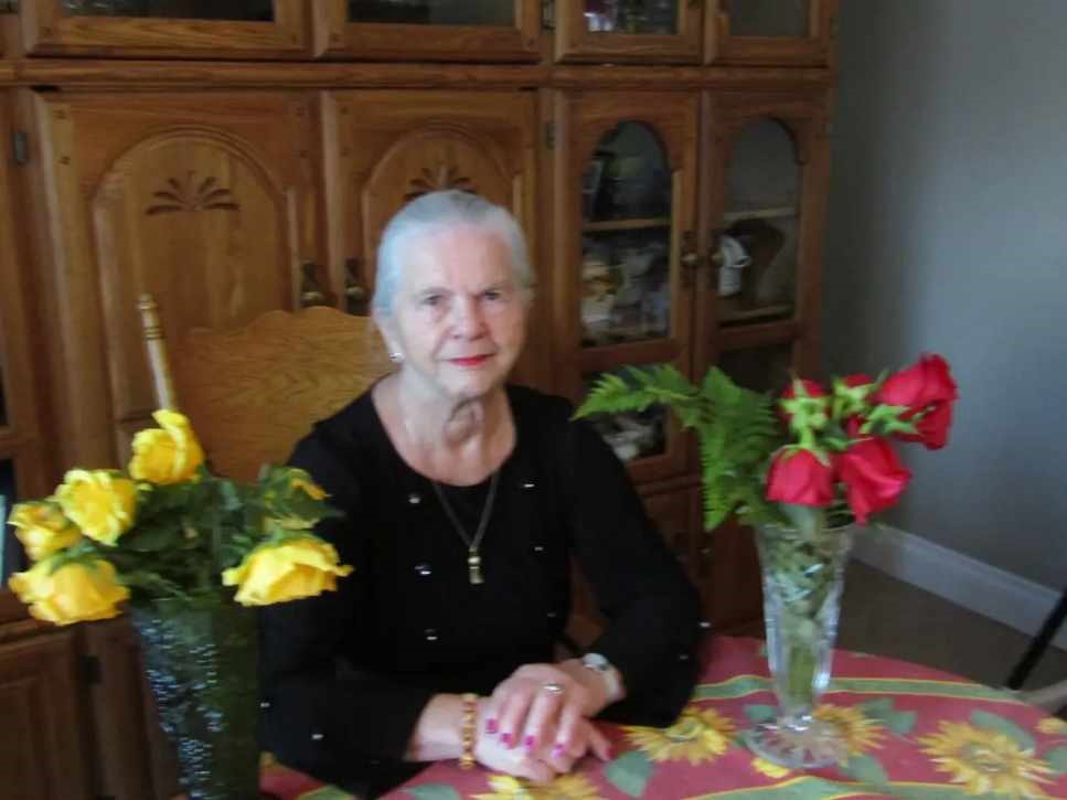 Solange Casteur  (nee Belzile)