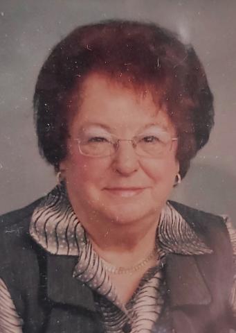 Yolande Waite Benoit