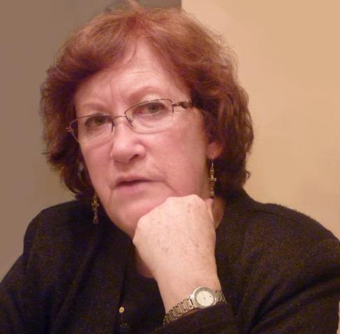 Carmen Dubé