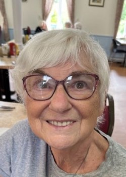 Edna Mary (nee Webster) Chamberlain