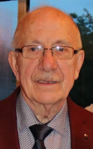 André Warren