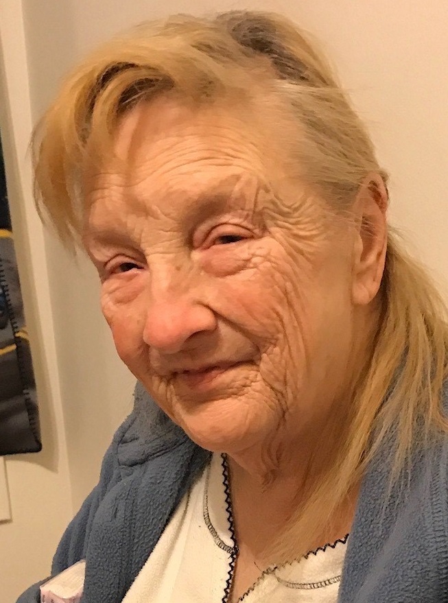 Lillian Vallières