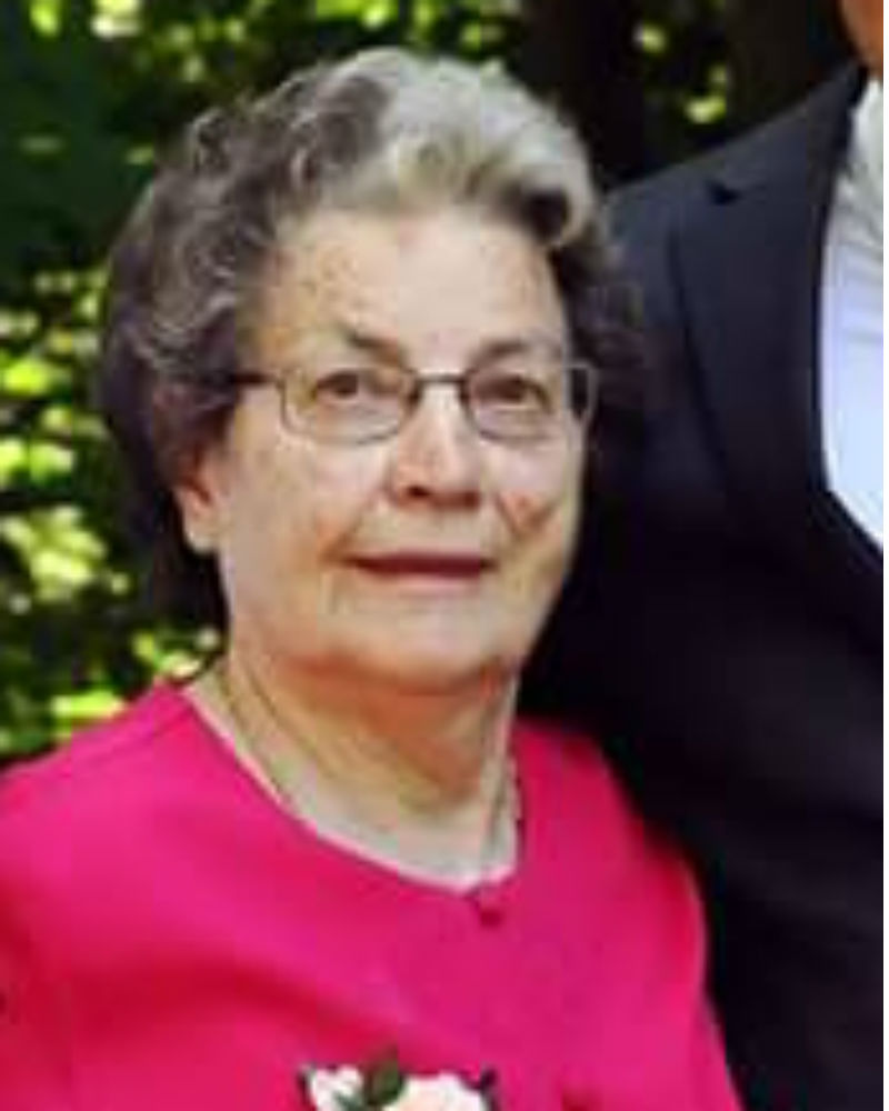 Barbara Kerr (nee Benoit)